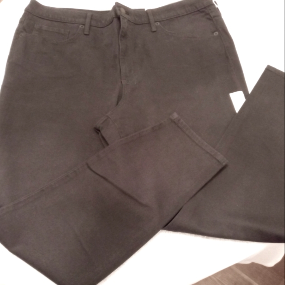Universal Thread black skinny jeans, NWT, size 18R